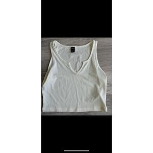 NWOT Women Junior White Ribbed Cropped Tank Top Size Small #486